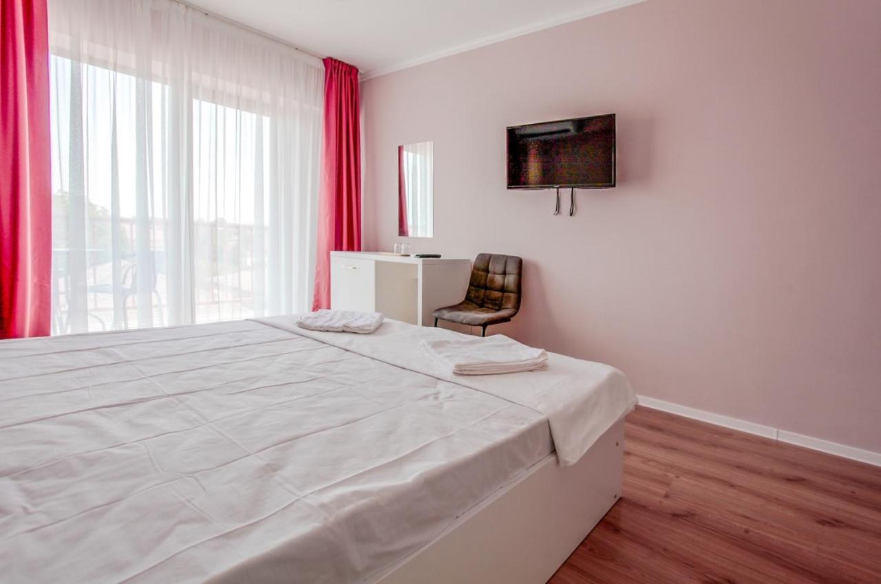 Pensiunea Riviera Костинешти Экстерьер фото