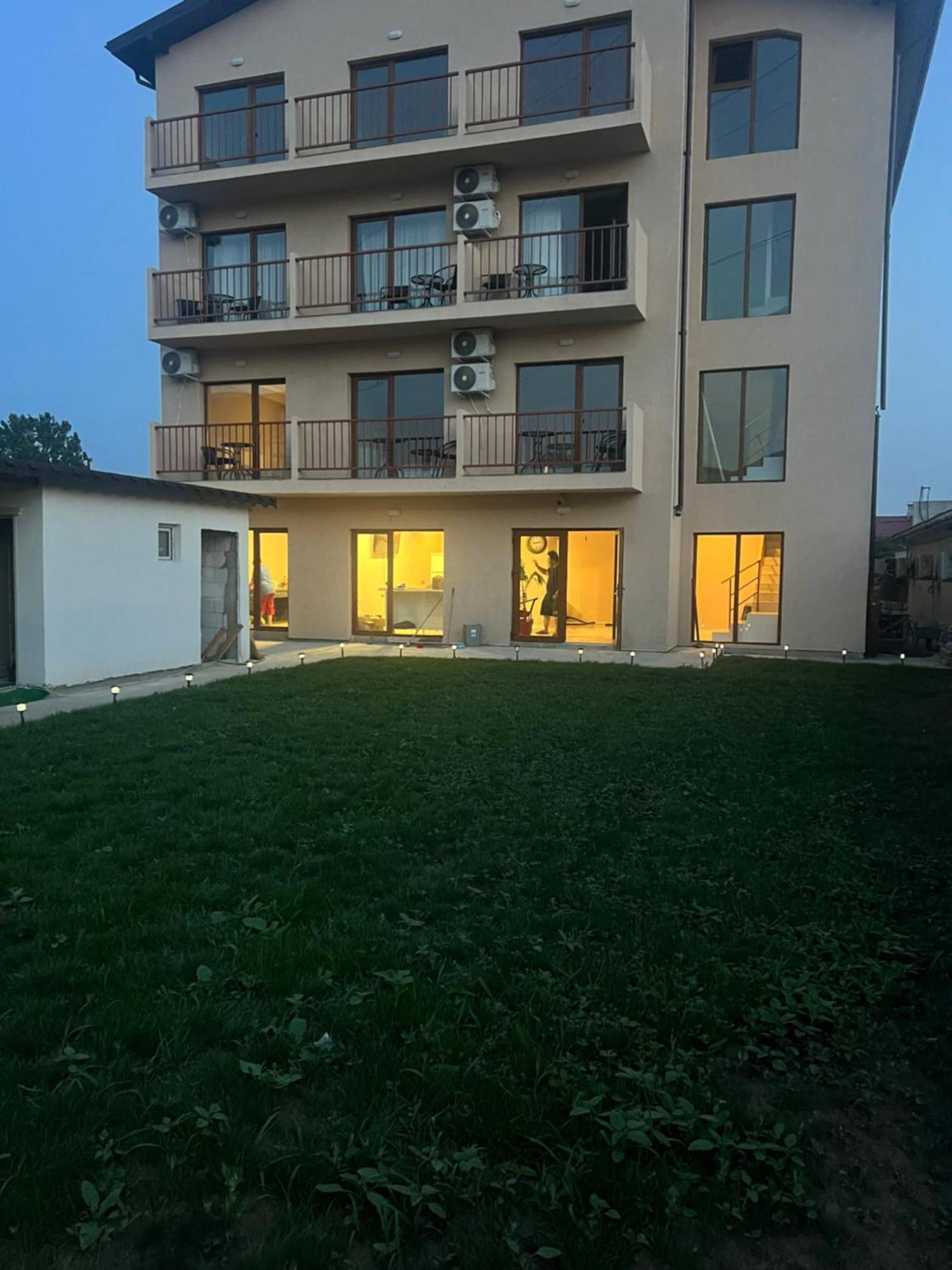 Pensiunea Riviera Костинешти Экстерьер фото