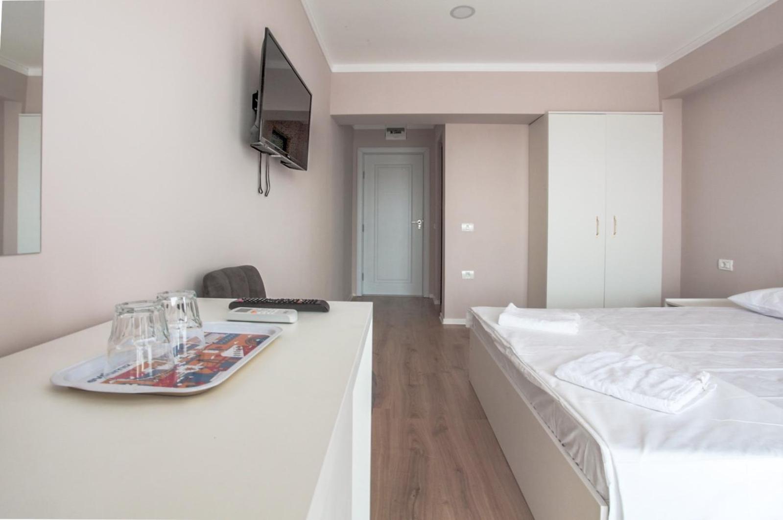 Pensiunea Riviera Костинешти Экстерьер фото