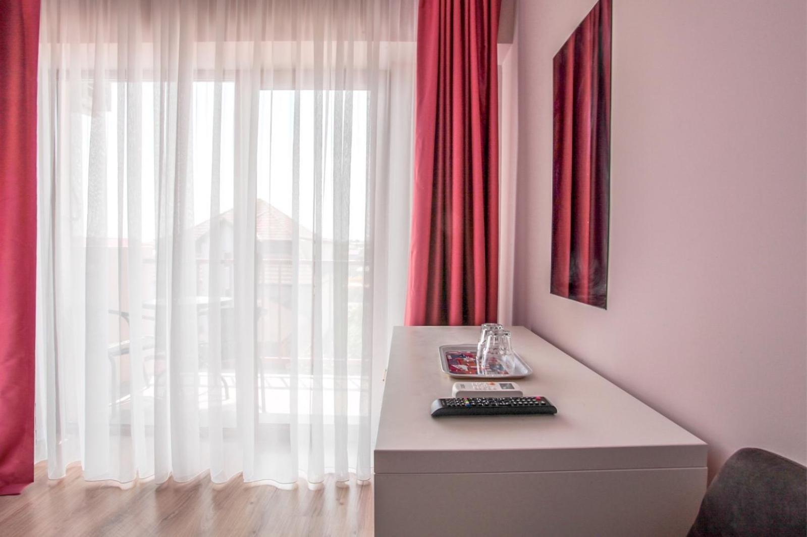 Pensiunea Riviera Костинешти Экстерьер фото