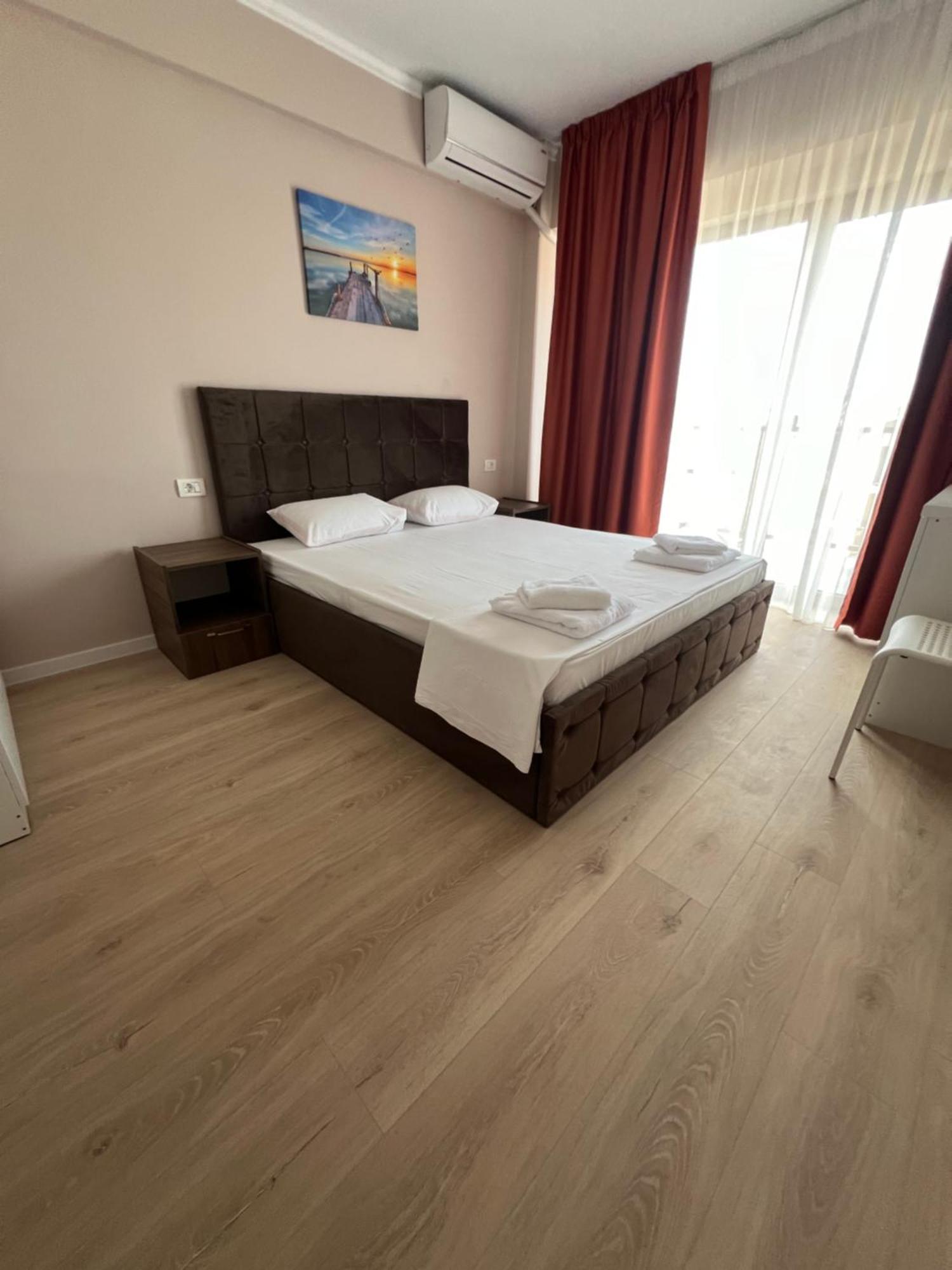 Pensiunea Riviera Костинешти Экстерьер фото